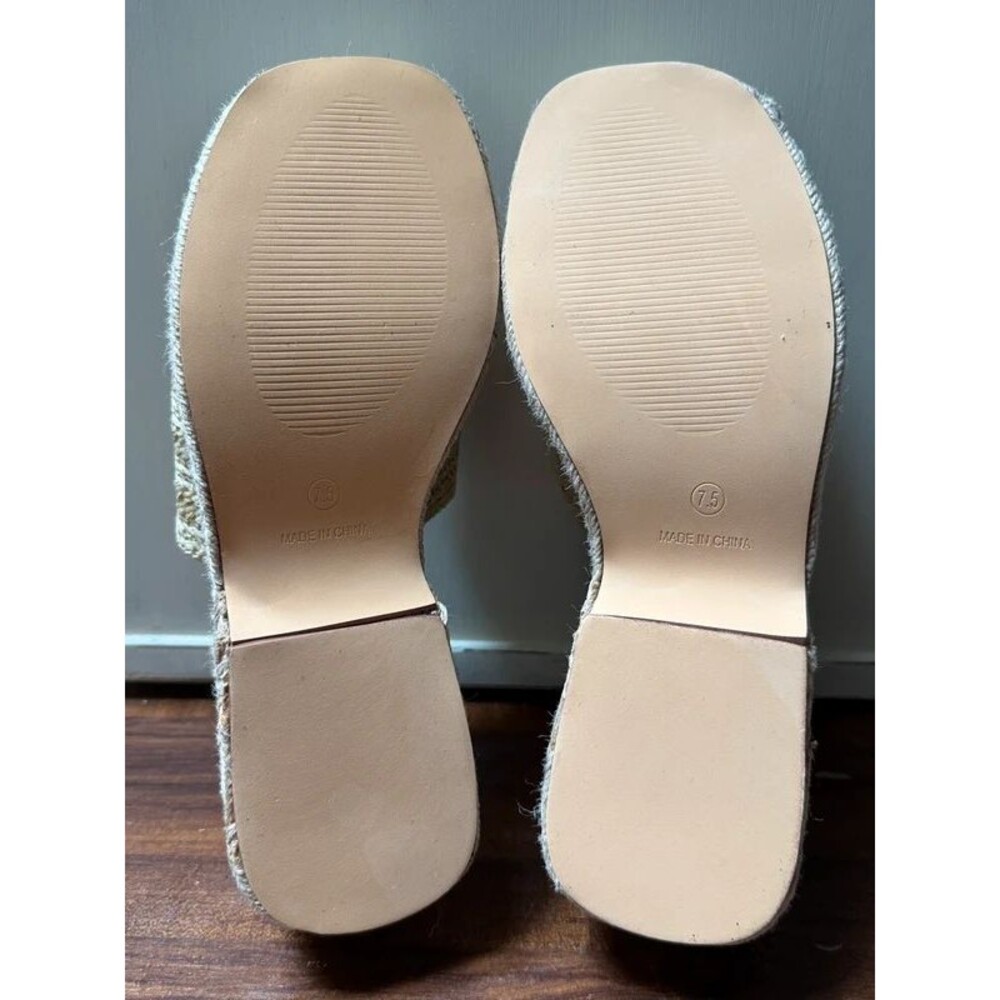 Womens Wedge Sandals 7.5 EUC Braided Straw Platform Slide Mules Beige - Picture 3 of 5